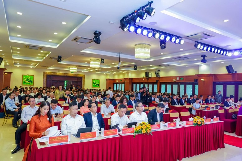 Ngành ngân hàng: Cam kết tiên phong, kiến tạo sức bật Đông Nam Bộ- Ảnh 1.