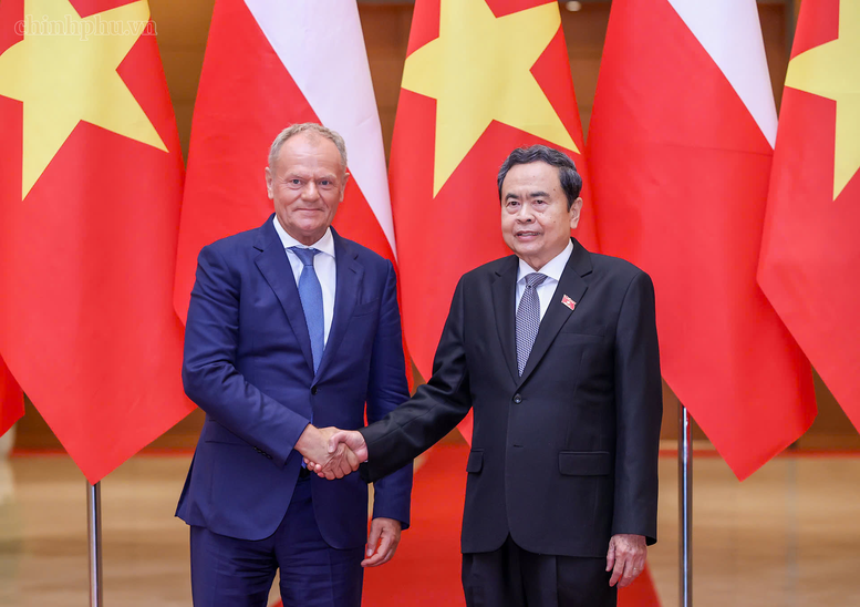 Chủ tịch Quốc hội Trần Thanh Mẫn hội kiến Thủ tướng Ba Lan Donald Tusk - Ảnh 1.