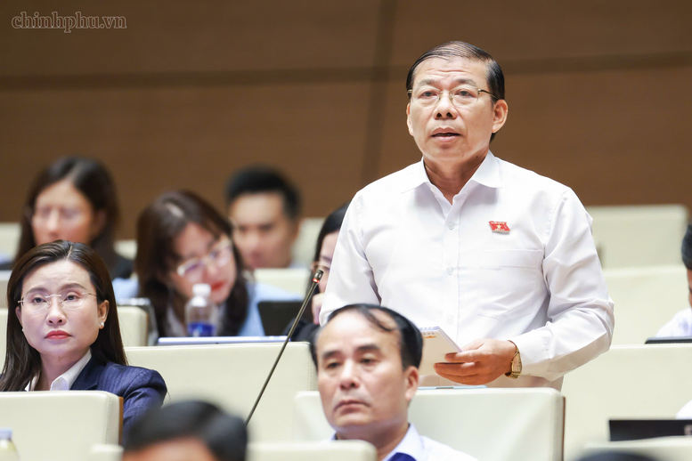Mục tiêu cuối cùng của chính sách hình sự là làm cho tội phạm giảm, xã hội an toàn hơn và thực thi pháp luật hiệu quả hơn - Ảnh 2.