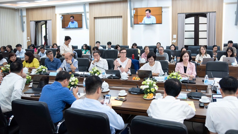 Đề xuất in số tổng đài cai thuốc lá trên bao bì gói thuốc - Ảnh 2.