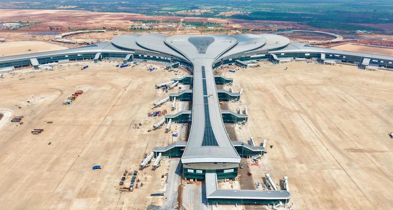 Sân bay Long Thành dự kiến khai thác tối đa 366 chuyến bay mỗi tuần - Ảnh 1.