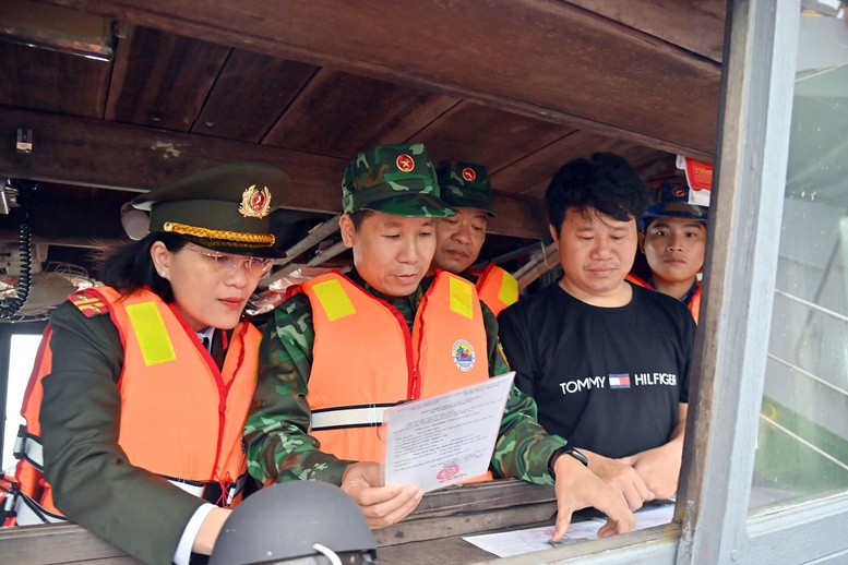 Biên phòng sát cánh cùng ngư dân gỡ 'thẻ vàng' IUU - Ảnh 8.