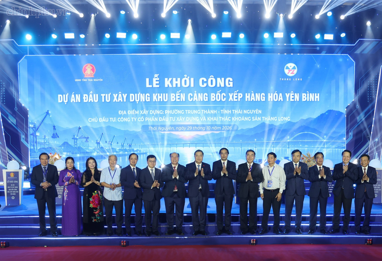 Phó Thủ tướng Thường trực Phạm Gia Túc dự lễ khởi công cảng Yên Bình (Thái Nguyên) - Ảnh 4.