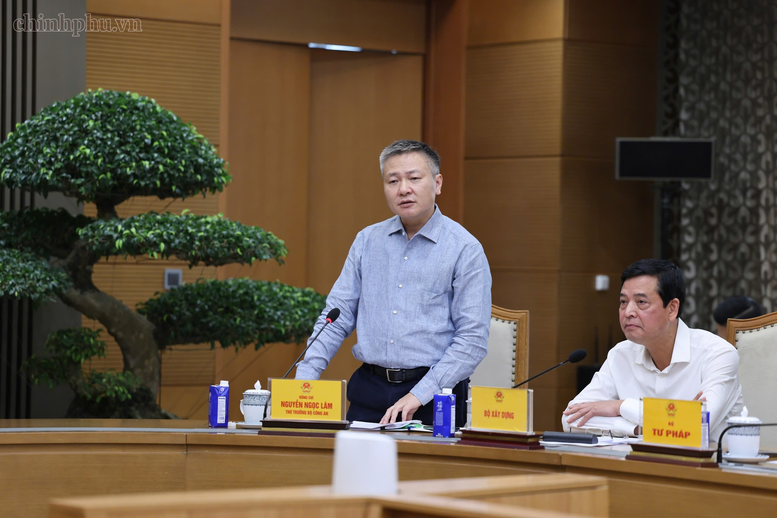 Phó Thủ tướng Thường trực Phạm Gia Túc: Nghiên cứu kết nối trực tiếp đường sắt từ sân bay Gia Bình với trung tâm Hà Nội - Ảnh 2.