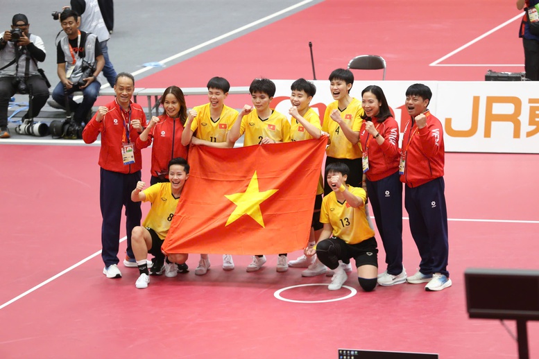 ASIAD 20: Cầu mây nữ Việt Nam xuất sắc giành huy chương vàng - Ảnh 1.