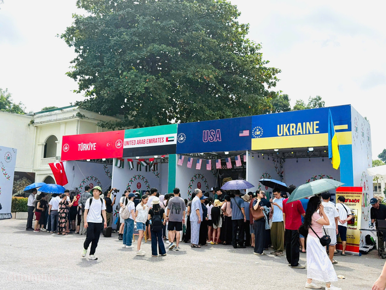 Lễ hội Văn hóa Thế giới tại Hà Nội: Một bức tranh văn hóa đa sắc màu- Ảnh 1.