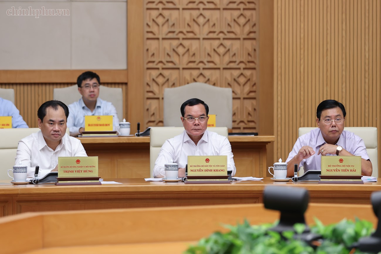 Thủ tướng: Quyết tâm cao nhất để GDP quý IV tăng trên 12,5%- Ảnh 14.