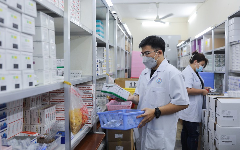 'Siết' quản lý giá thuốc, thiết bị y tế