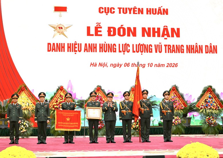 Cục Tuyên huấn đón nhận danh hiệu Anh hùng Lực lượng vũ trang nhân dân- Ảnh 1.