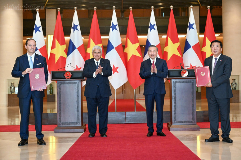 Tổng Bí thư, Chủ tịch nước Tô Lâm và Tổng thống Panama chứng kiến Lễ trao các văn kiện hợp tác- Ảnh 1.