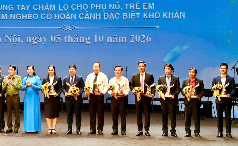 "Kết nối yêu thương" huy động gần 60 tỷ đồng hỗ trợ phụ nữ, trẻ em mắc bệnh hiểm nghèo- Ảnh 2.