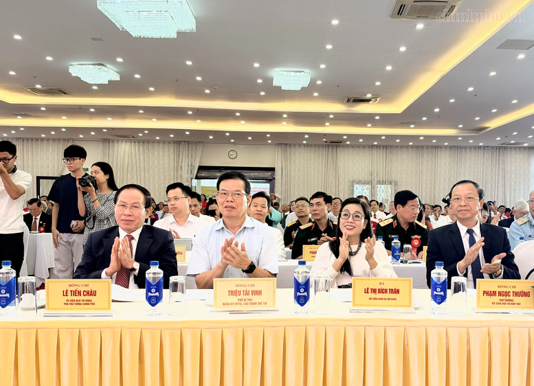 Hình thành hệ sinh thái học tập suốt đời thiết thực, hiệu quả, dễ tiếp cận- Ảnh 1.