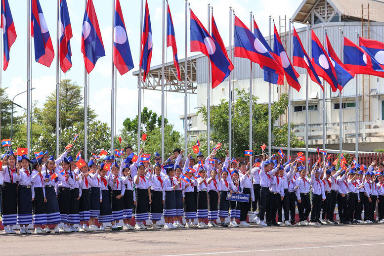 Thủ tướng Lê Minh Hưng tới Thủ đô Vientiane, bắt đầu chuyến thăm chính thức Lào- Ảnh 5.