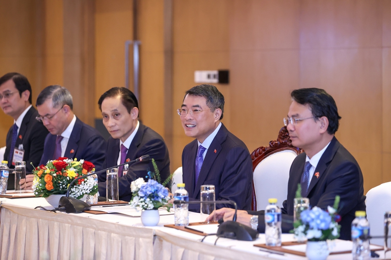 Tình đoàn kết đặc biệt Việt Nam - Lào "không gì có thể lay chuyển"- Ảnh 2.
