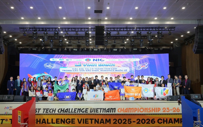 Khai trương Hệ sinh thái STEM và vinh danh các đội thi đạt thành tích cao tại các giải đấu STEM, Robotics quốc tế