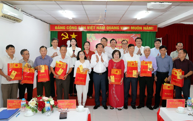 Bộ trưởng Bộ Nội vụ: Chăm lo người có công là trách nhiệm, đạo lý của toàn xã hội