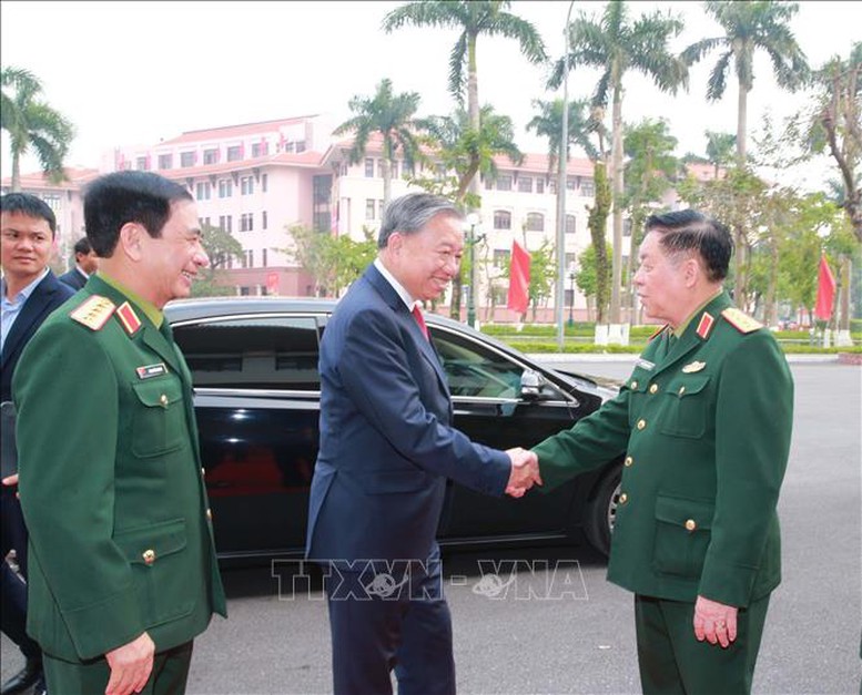 Tổng Bí thư Tô Lâm gặp mặt đại biểu tướng lĩnh quân đội nghỉ hưu, nghỉ công tác- Ảnh 2.