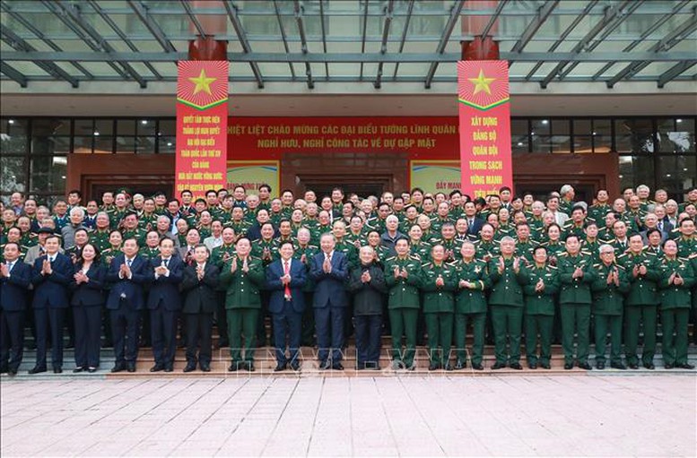 Tổng Bí thư Tô Lâm gặp mặt đại biểu tướng lĩnh quân đội nghỉ hưu, nghỉ công tác- Ảnh 6.