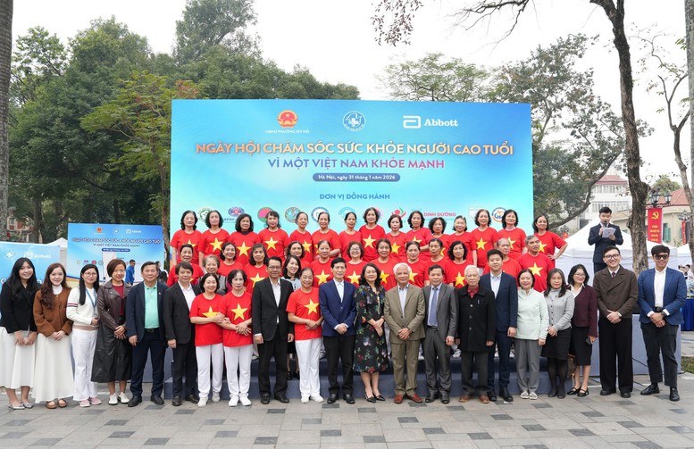 Abbott đồng hành chăm sóc sức khỏe người cao tuổi vì một Việt Nam khỏe mạnh- Ảnh 1.