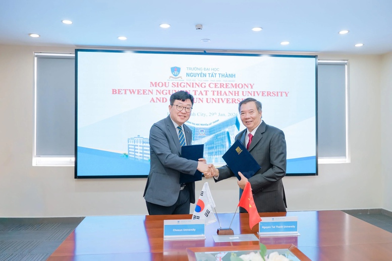 Trường Đại học Nguyễn Tất Thành 'tăng tốc' hội nhập quốc tế- Ảnh 2.