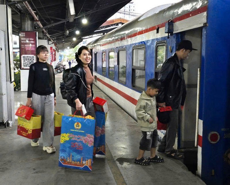 'Tết ấm' đến với người lao động- Ảnh 1.