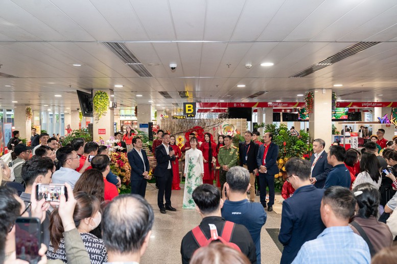 Giữ an toàn những chuyến bay sum vầy- Ảnh 3.