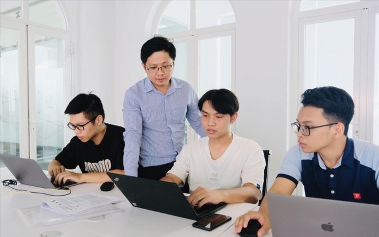 Chuyển sang trường đại học, có được sử dụng kết quả thăng hạng ở cao đẳng?