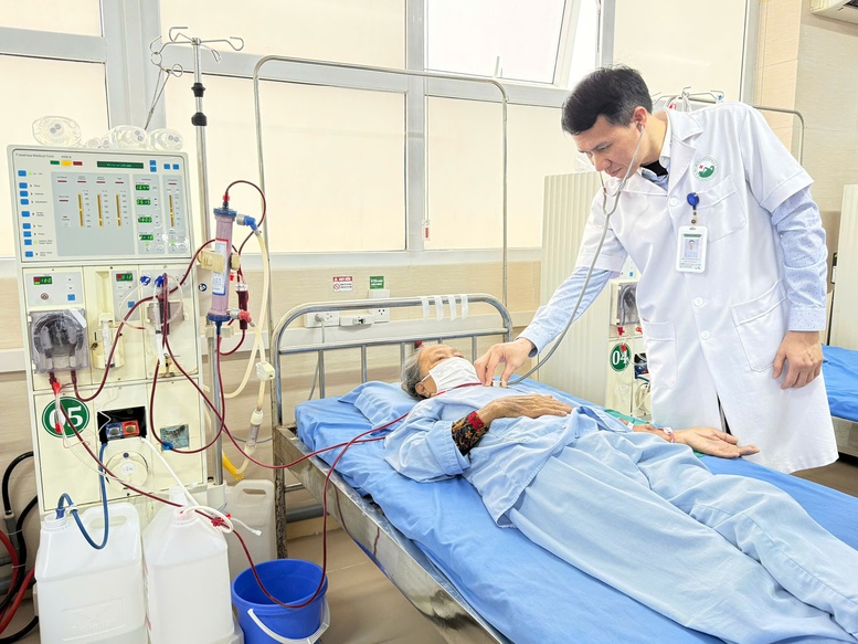 Bệnh viện sáng đèn xuyên Tết, vì sức khỏe người dân- Ảnh 2.