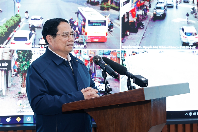 Thủ tướng kiểm tra, động viên các lực lượng công an ứng trực dịp Tết- Ảnh 1.