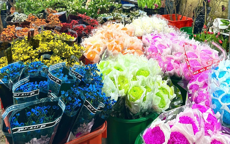 Chợ hoa đêm Quảng Bá - 'Hồn Tết' của đất Hà Thành