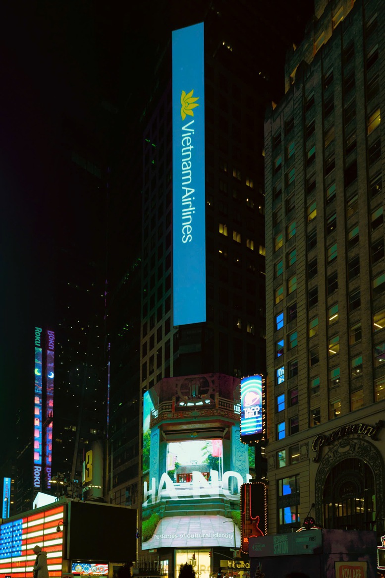 Khi hình ảnh đất nước Việt Nam tỏa sáng tại Times Square dịp Tết- Ảnh 2.