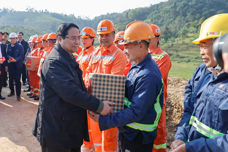 Thủ tướng: 30/4 tới phải khánh thành cao tốc Đồng Đăng-Trà Lĩnh- Ảnh 6. Thủ tướng: 30/4 tới phải khánh thành cao tốc Đồng Đăng-Trà Lĩnh- Ảnh 6.