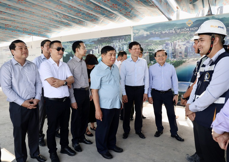 Phó Thủ tướng Nguyễn Chí Dũng thăm, chúc Tết tại công trình phục vụ APEC 2027- Ảnh 3.