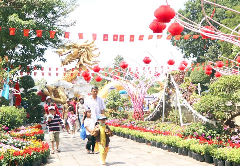 Du lịch vùng Đông Nam Bộ khởi sắc dịp đầu năm- Ảnh 3. Du lịch vùng Đông Nam Bộ khởi sắc dịp đầu năm- Ảnh 3.