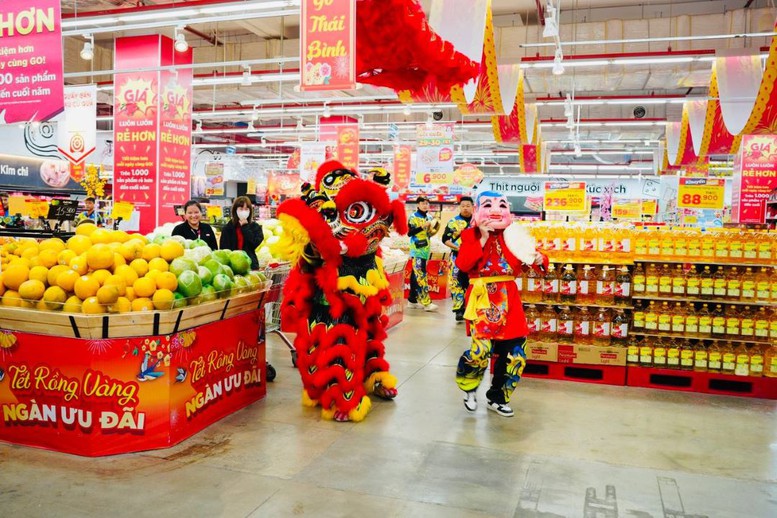 Tết Bính Ngọ 2026: Nguồn hàng dồi dào, giá cả ổn định- Ảnh 1.