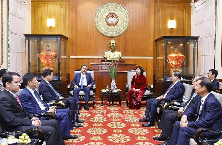 Chủ tịch Quốc hội thăm, chúc Tết Ủy ban Trung ương Mặt trận Tổ quốc Việt Nam- Ảnh 2.