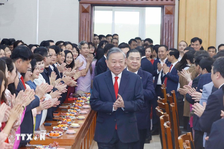 Tổng Bí thư Tô Lâm: Bắt tay ngay vào công việc, bảo đảm sự liên tục, thông suốt- Ảnh 1.