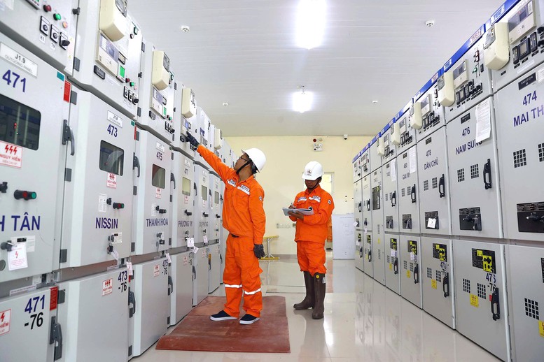EVNSPC đã đảm bảo điện an toàn, ổn định trong kỳ nghỉ Tết Nguyên đán 2026- Ảnh 2.