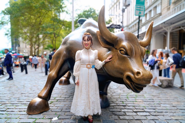 Thị trường chứng khoán khởi sắc trong ngày đánh cồng khai trương- Ảnh 6.