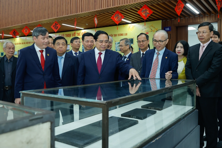 Thủ tướng: Khoa học xã hội và nhân văn là nền tảng tư duy, là kim chỉ nam cho hoạch định đường lối- Ảnh 5.