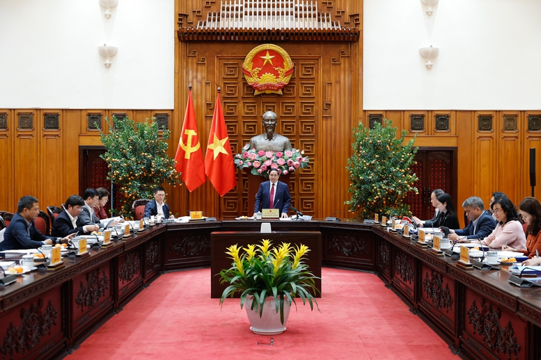 Thủ tướng: Bảo đảm tiếp cận bình đẳng các dịch vụ tài chính ngân hàng, không để ai bị bỏ lại phía sau- Ảnh 1.