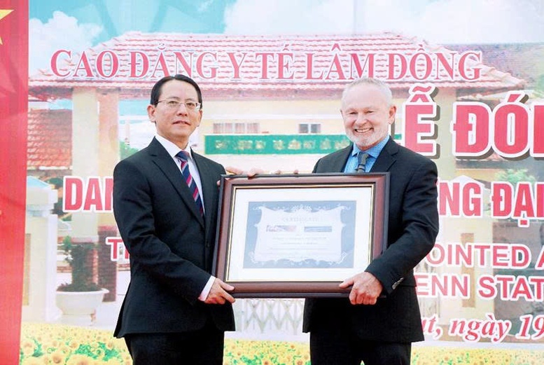 Người "đánh thức" giấc ngủ khỏe cho cộng đồng- Ảnh 6. Người "đánh thức" giấc ngủ khỏe cho cộng đồng- Ảnh 6.