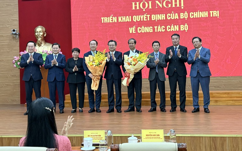 Bộ Chính trị bổ nhiệm hai Phó Trưởng Ban Chính sách, chiến lược Trung ương