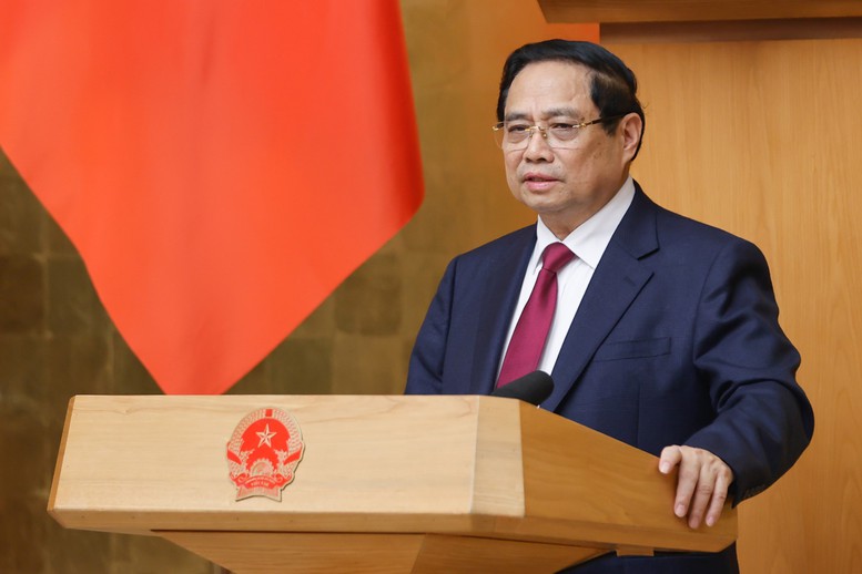 Thủ tướng: Xây dựng luật phải phân cấp, phân quyền tối đa và cắt giảm mọi thủ tục rườm rà- Ảnh 1.