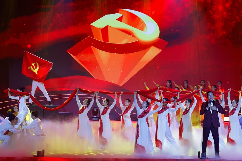 Chương trình nghệ thuật chính luận "Thủ tướng Phạm Văn Đồng - Trọn đời vì nước vì dân"- Ảnh 5.