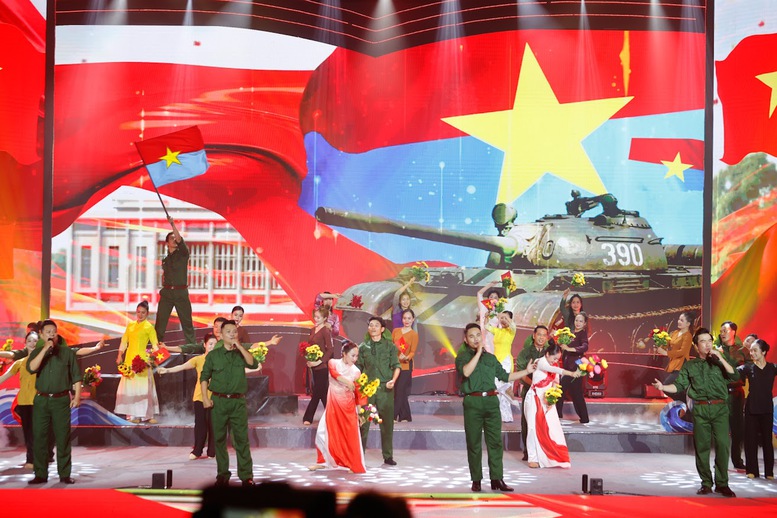 Chương trình nghệ thuật chính luận "Thủ tướng Phạm Văn Đồng - Trọn đời vì nước vì dân"- Ảnh 6.