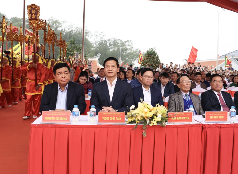 Phó Thủ tướng Nguyễn Chí Dũng dự khai mạc Lễ hội "Vạn Xuân khai Quốc"- Ảnh 2.