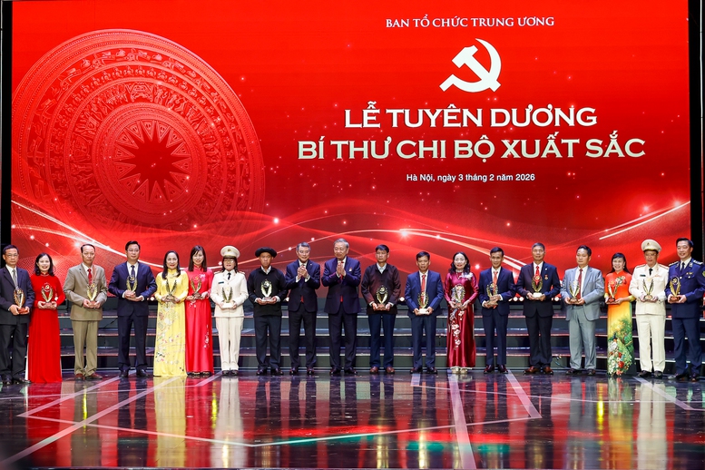 Công tác thông tin, tuyên tuyền phải là 'pháo lệnh', 'trống trận' cổ vũ toàn Đảng, toàn dân- Ảnh 3.
