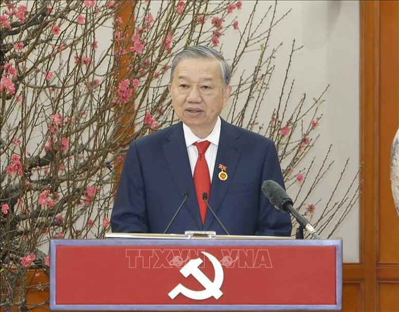 Lễ trao Huy hiệu 45 năm tuổi Đảng tặng Tổng Bí thư Tô Lâm- Ảnh 3.