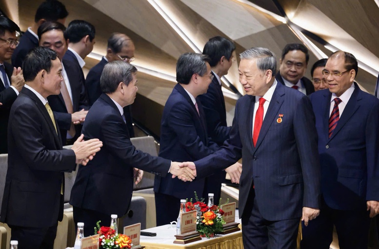 Công tác thông tin, tuyên tuyền phải là 'pháo lệnh', 'trống trận' cổ vũ toàn Đảng, toàn dân- Ảnh 1.